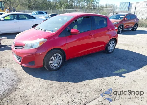 2013 Toyota Yaris Le z USA, uszkodzony, nr VIN JTDKTUD36DD550443